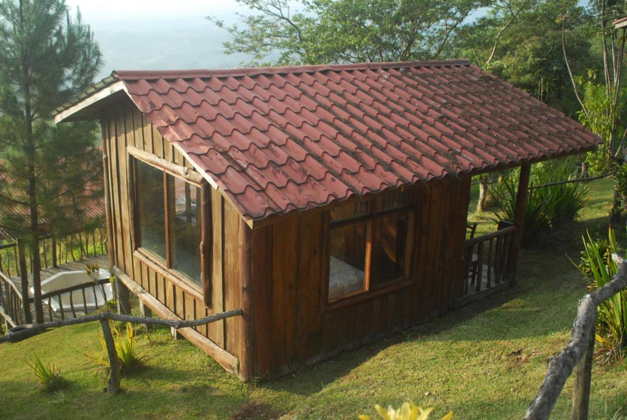 Cabanas Don Camilo Albergue De Montana Cabecera de Canas エクステリア 写真